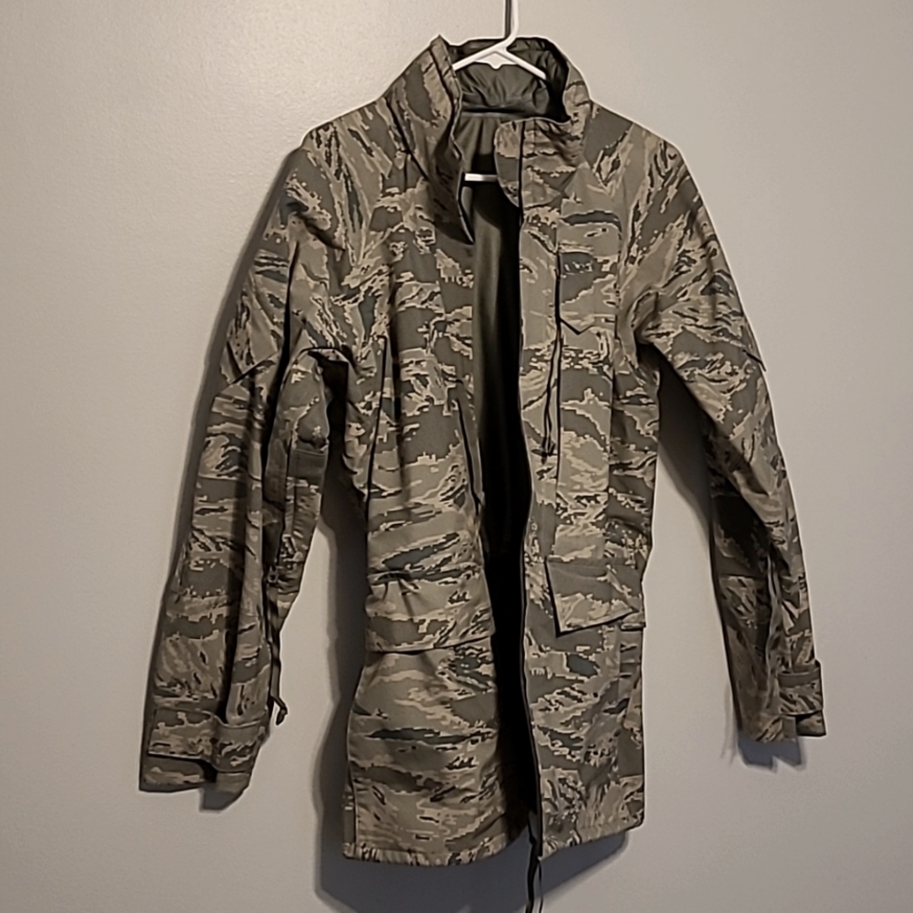 USAF issue, military GORE TEX waterproof APECS jacket/parka, Almost new